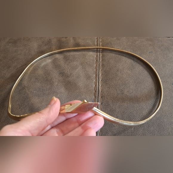 Gold Waist Belt Tone Metal Stretch Belt By 1/4” Wide City Party Festival Y2k Med - Picture 1 of 6